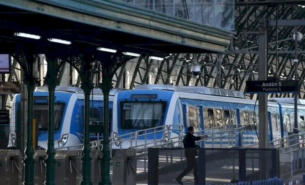 PARODETRENES