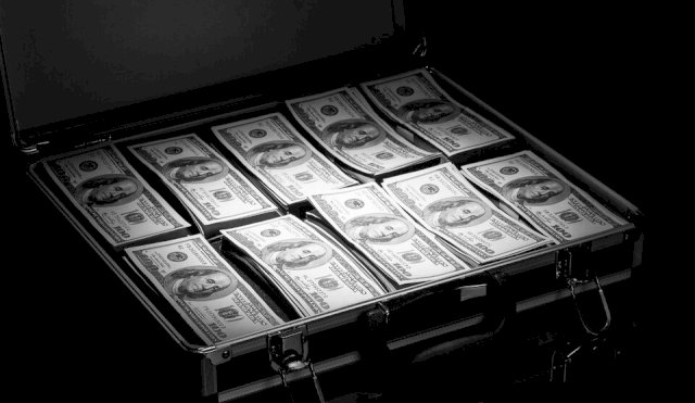dolares