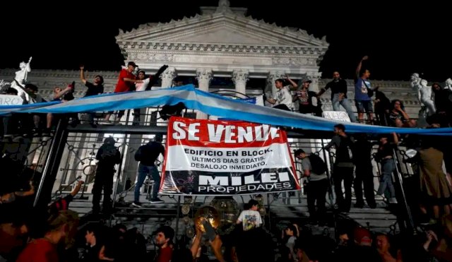 A LA VENTA